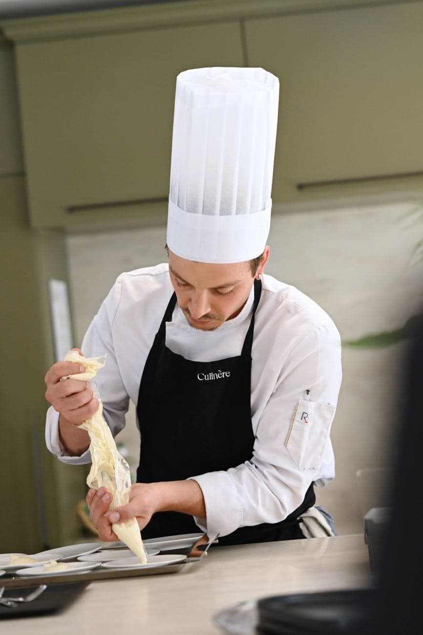 Chef guidant un dressage pendant un atelier